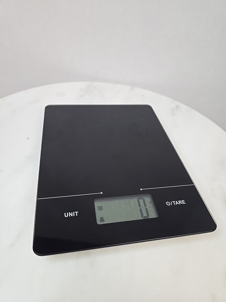 Compact Digital Kitchen Scale 5 kg Black