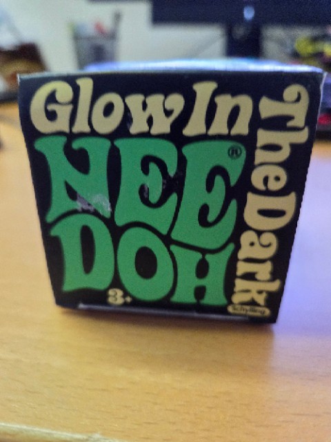 NeeDoh Glow in the Dark ~ White