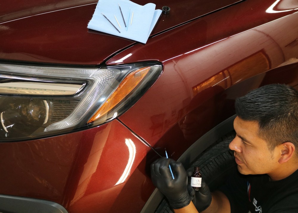 Automotive Clearcoat Touch Up Kit