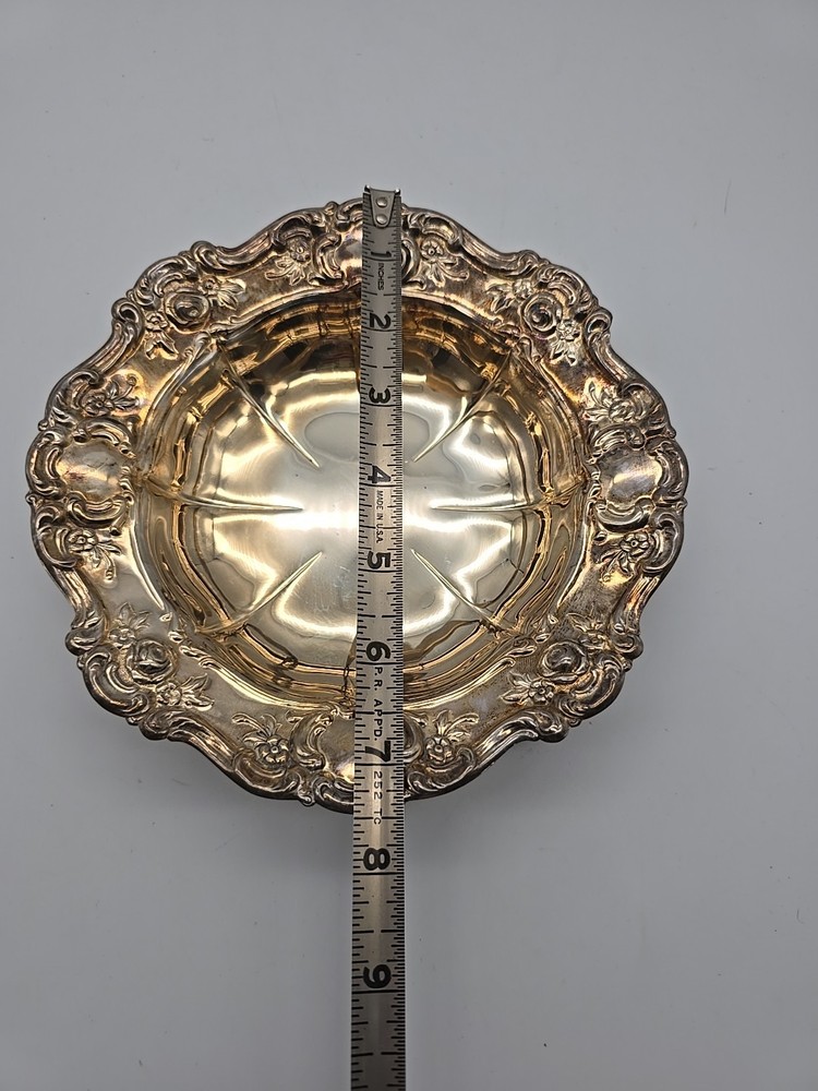 TOWLE - 4022 Brilliant Silver EP Electro Plated Rose Pattern Bowl 7.5" Diameter