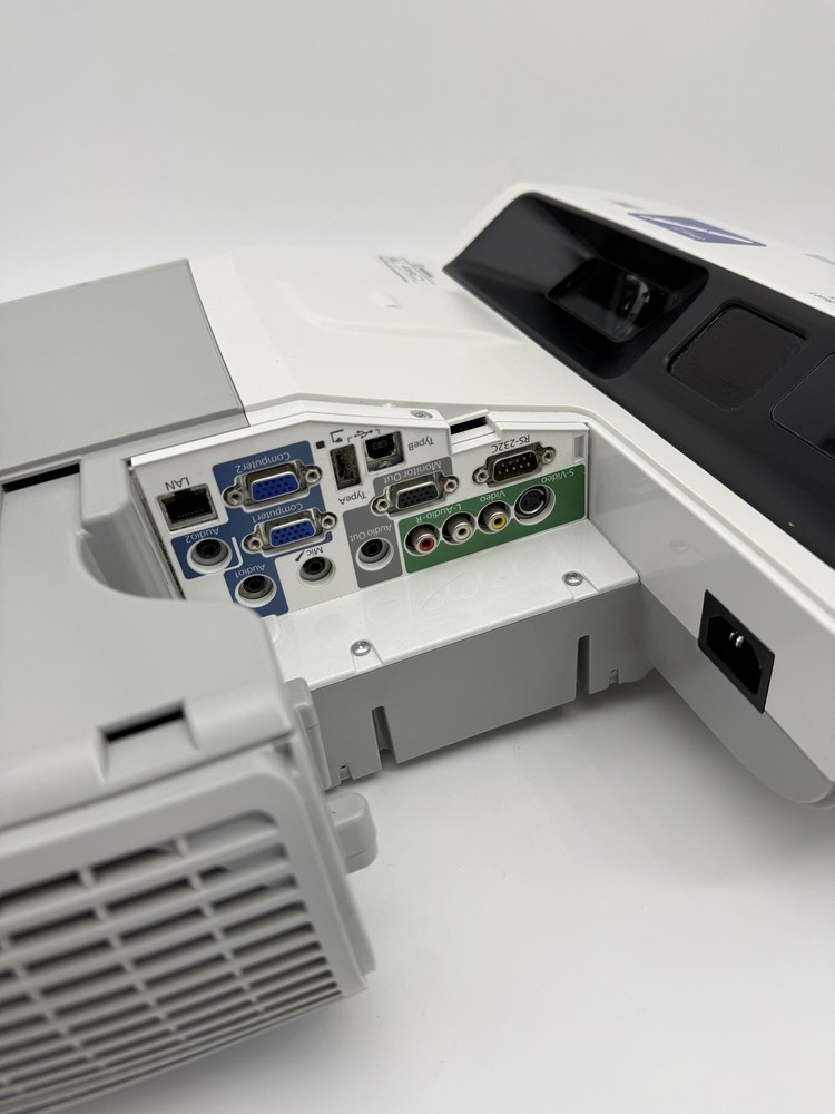 Epson Brightlink 455Wi LCD Projector Model H440A USED