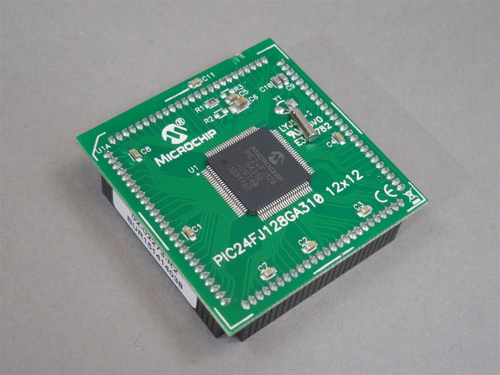 Microchip PIC24FJ128GA310 Plug-in Module MA240029