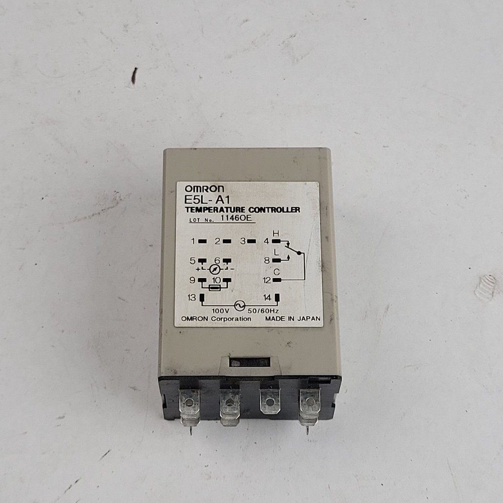 Omron E5L-A1 Temperature Controller W/0511YT Base - USED