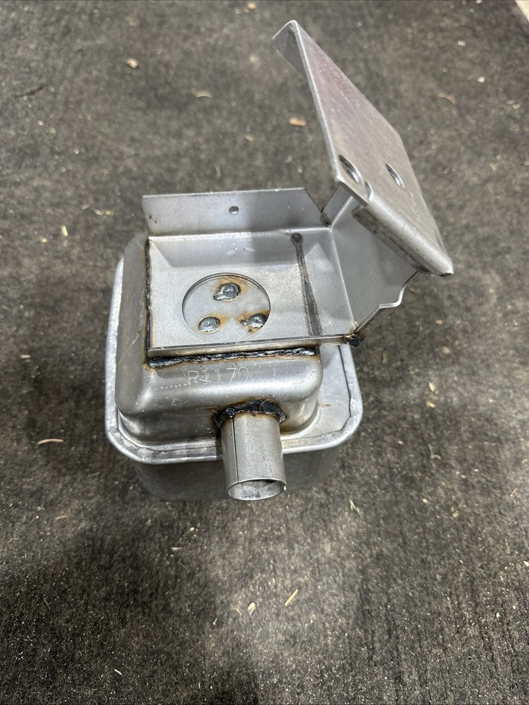 Briggs & Stratton 807953 Muffler