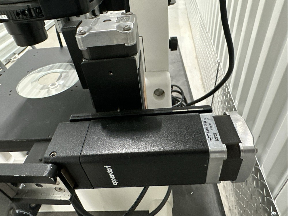Nikon Eclipse TE300 Inverted Microscope Plan Fluor 10/20/40x Eppendorf 6540 R094
