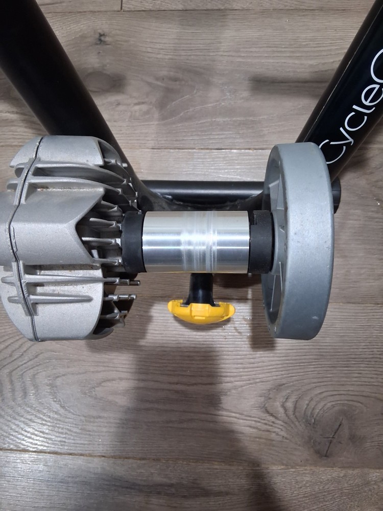 CycleOps Fluid2 Indoor Trainer