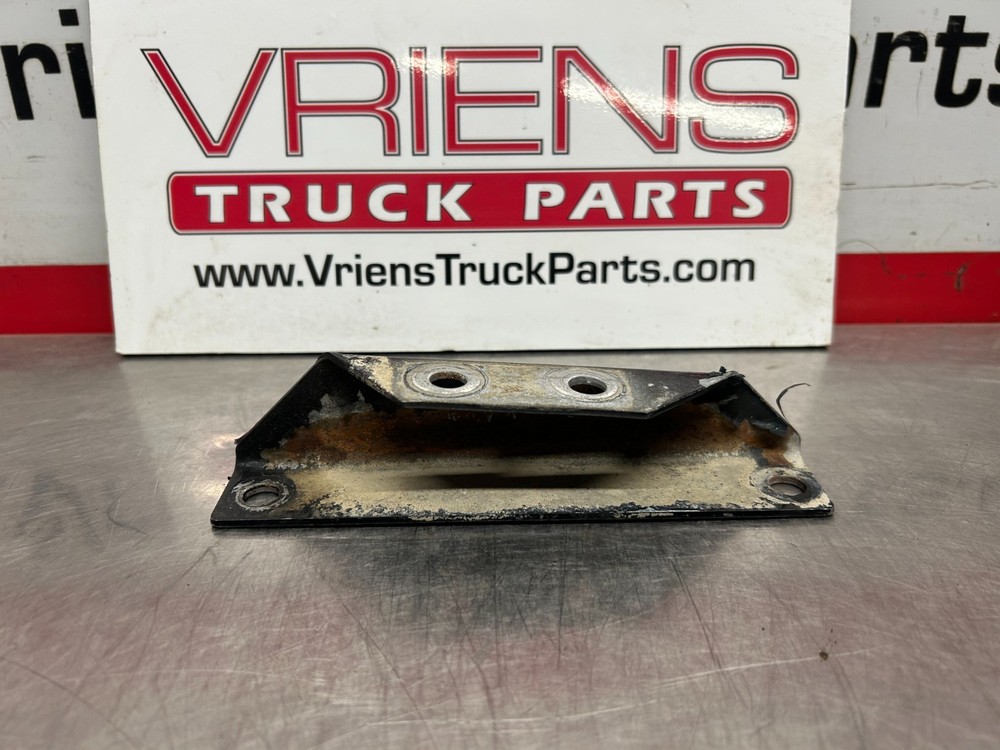 PETERBILT 15-04936 SUPPORT P123