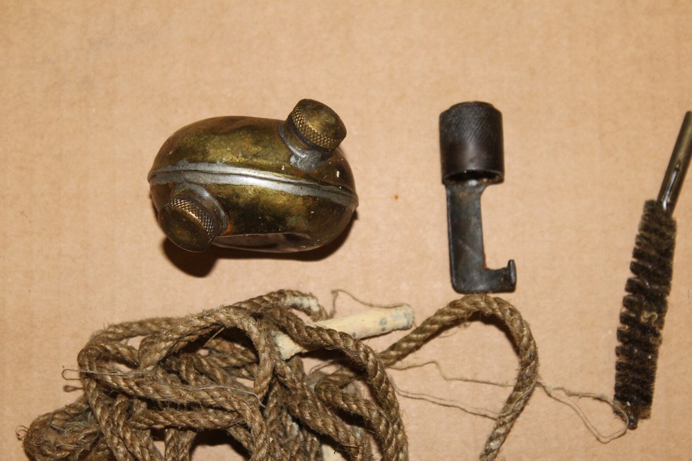 Yugo Mauser 8mm Mauser Cleaning Kit Oiler Brush Muzzle Protector #R17