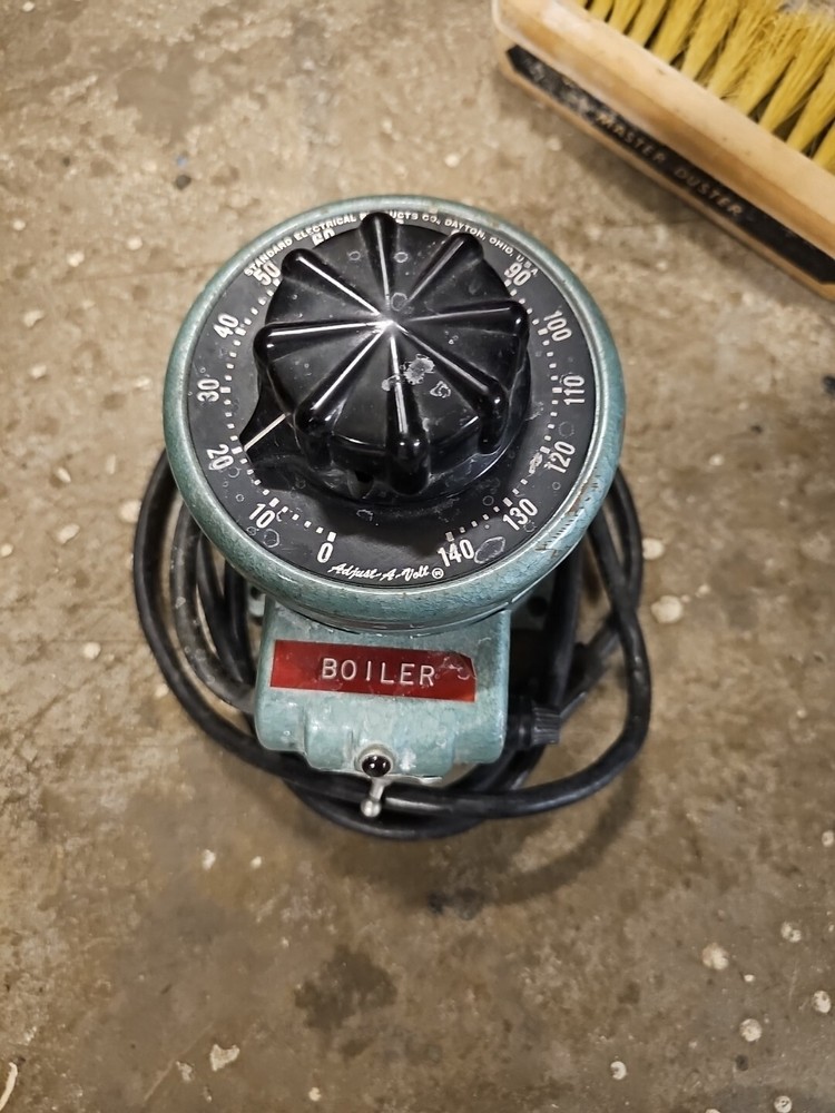 Staco Inc. Standard Electrical Type 500B Transformer Adjust-a-Volt input 120v ou