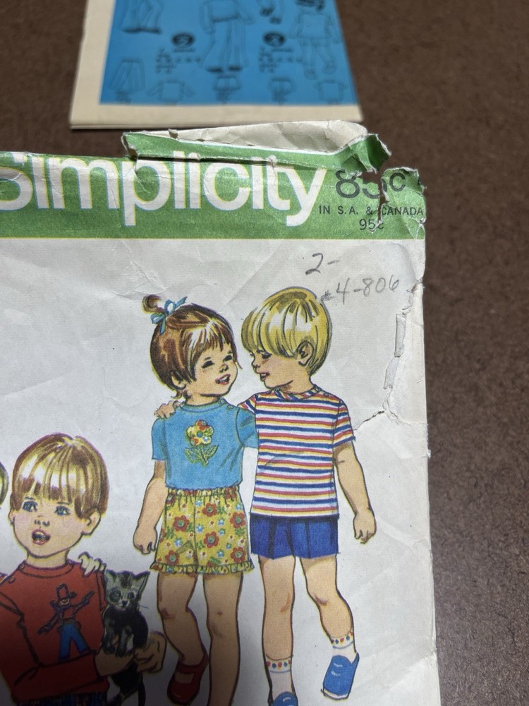 Simplicity 9948 Pattern Child Top Pants Shorts Size 2