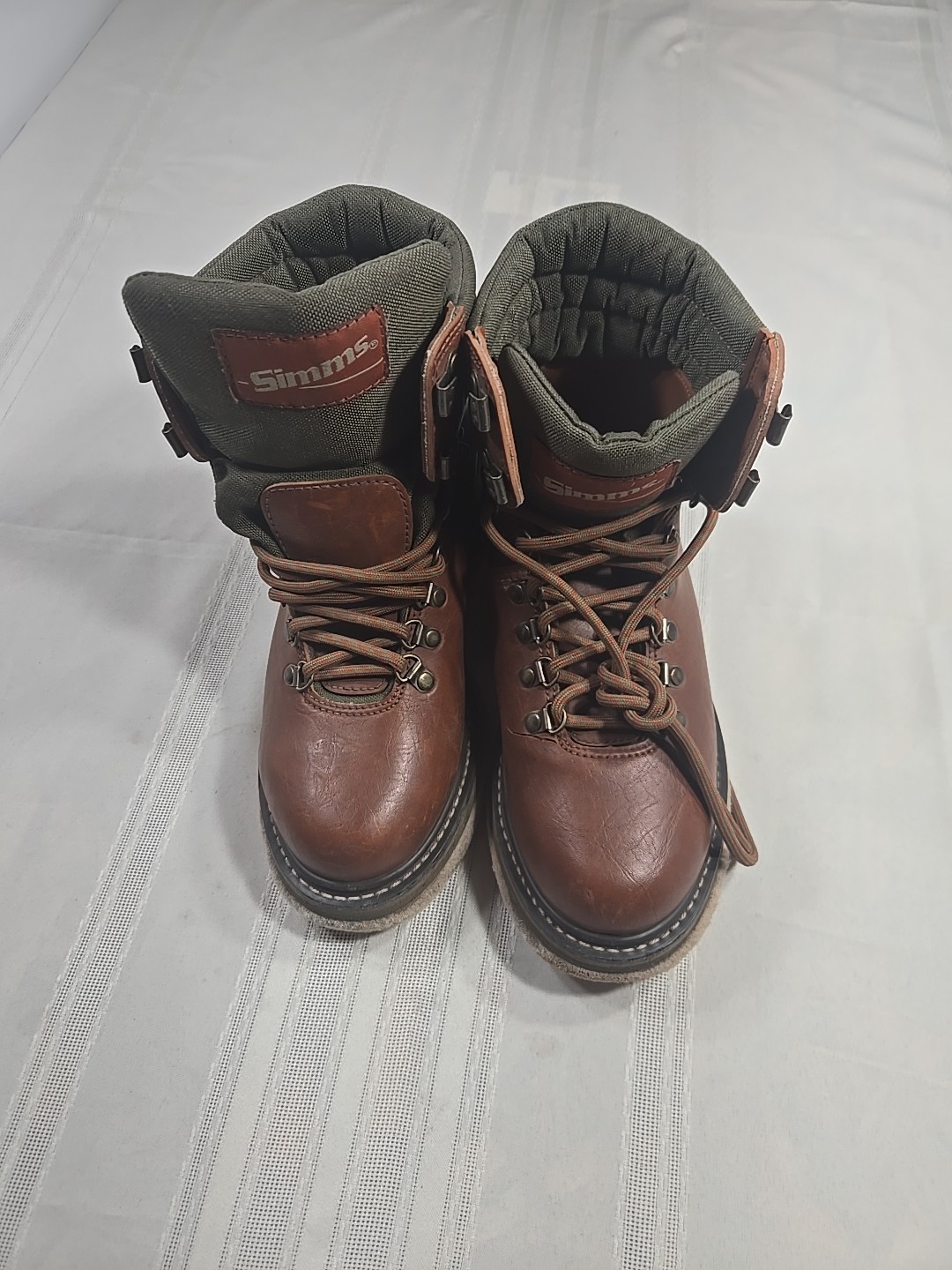Simms River Wading Boots Felt Sole Leather Size 7 Brown/Green