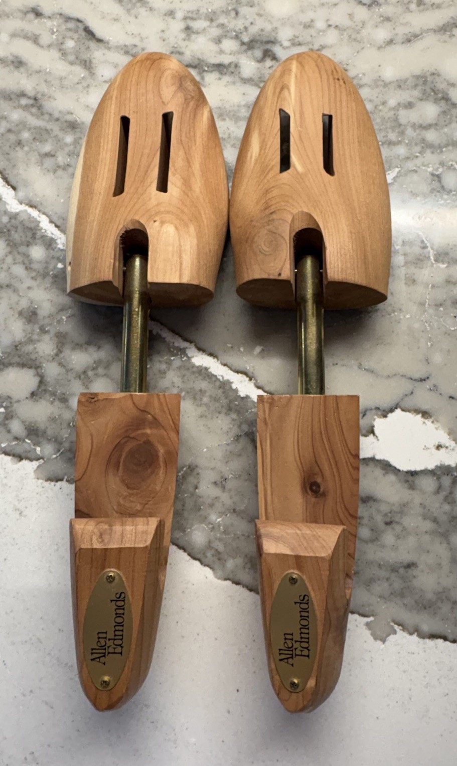 Allen Edmonds Pair of Mens Shoe Trees Adjustable Full Toe Stretch USA, Small