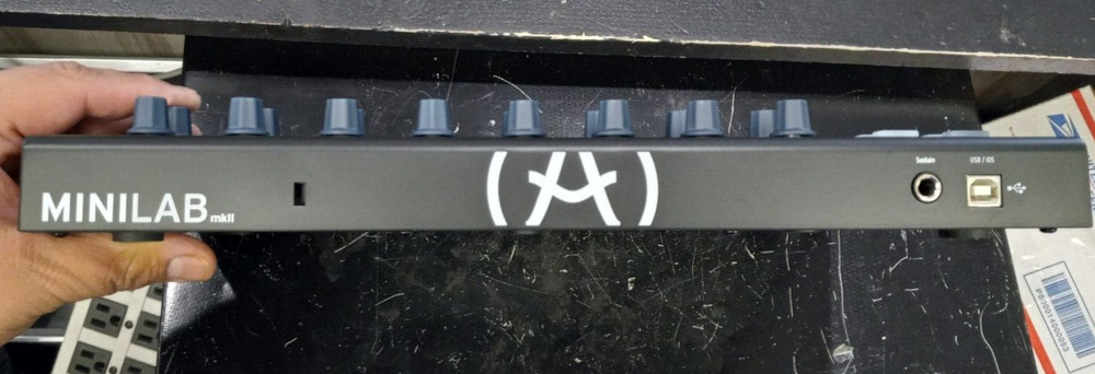 Arturia MiniLab MkII 25 Slim-key Controller