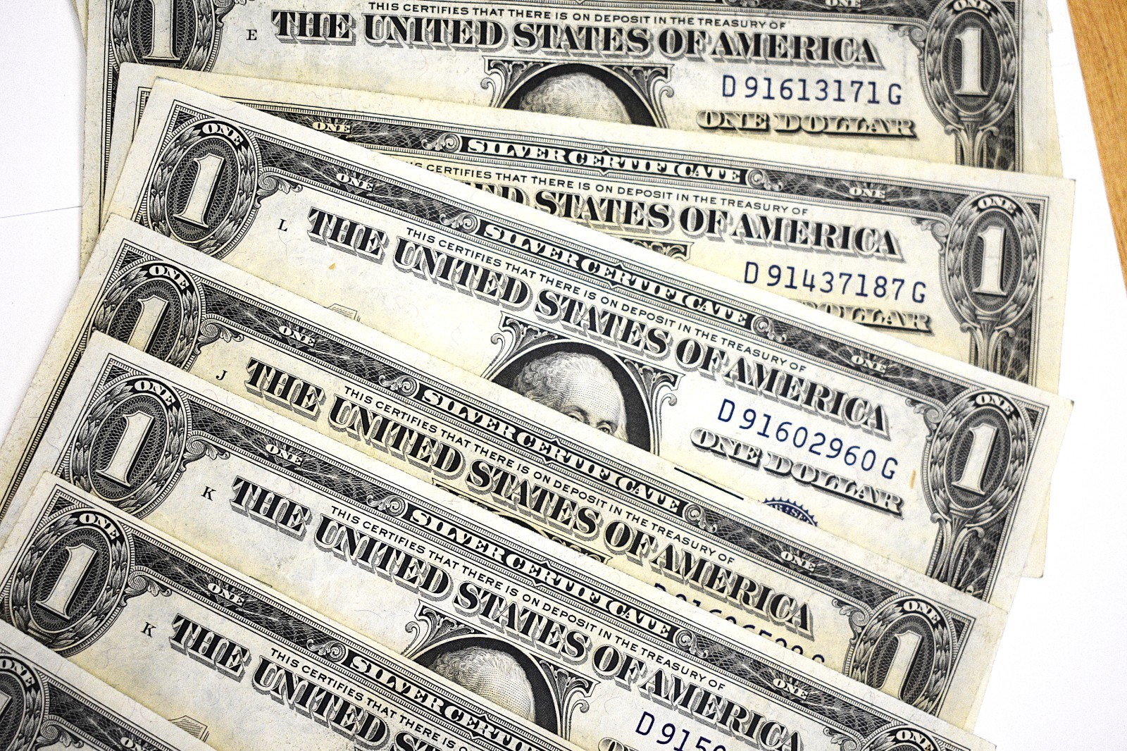 1935 *D* $1 Silver Certificates Block D/G VF-EF Condition Crisp !