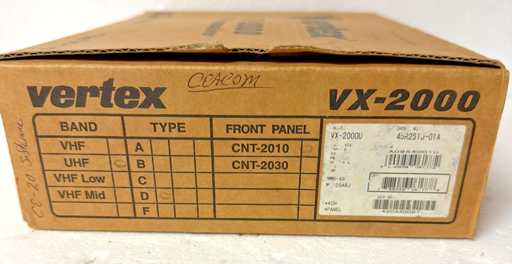 KENWOOD VX-2000 UHG FM TRANSCEIVER