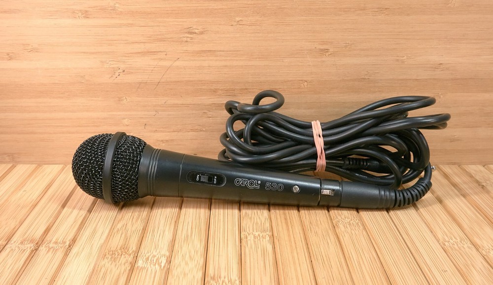 Carol MUD 530 Cardioid Dynamic Microphone, with cable