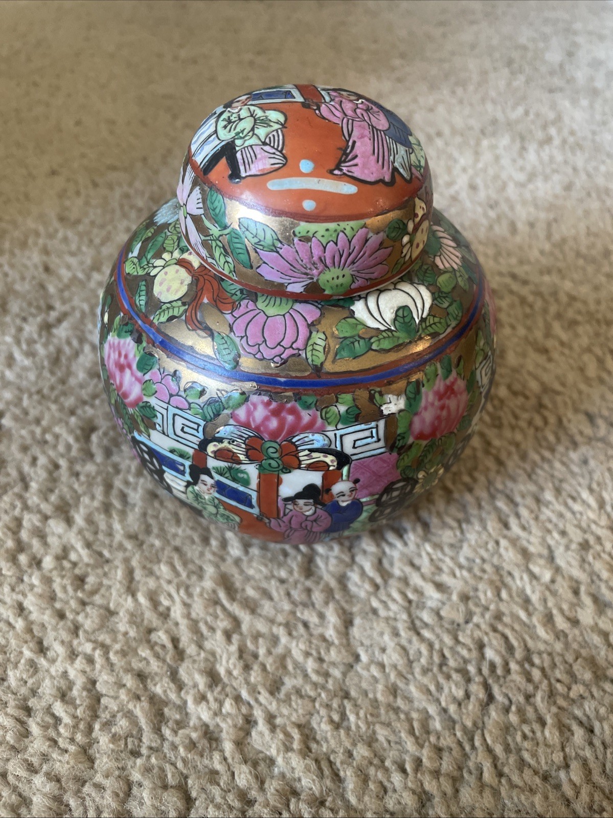 Rose Medallion Porcelain Ginger Jar Hand Painted Floral and Figures Vtg