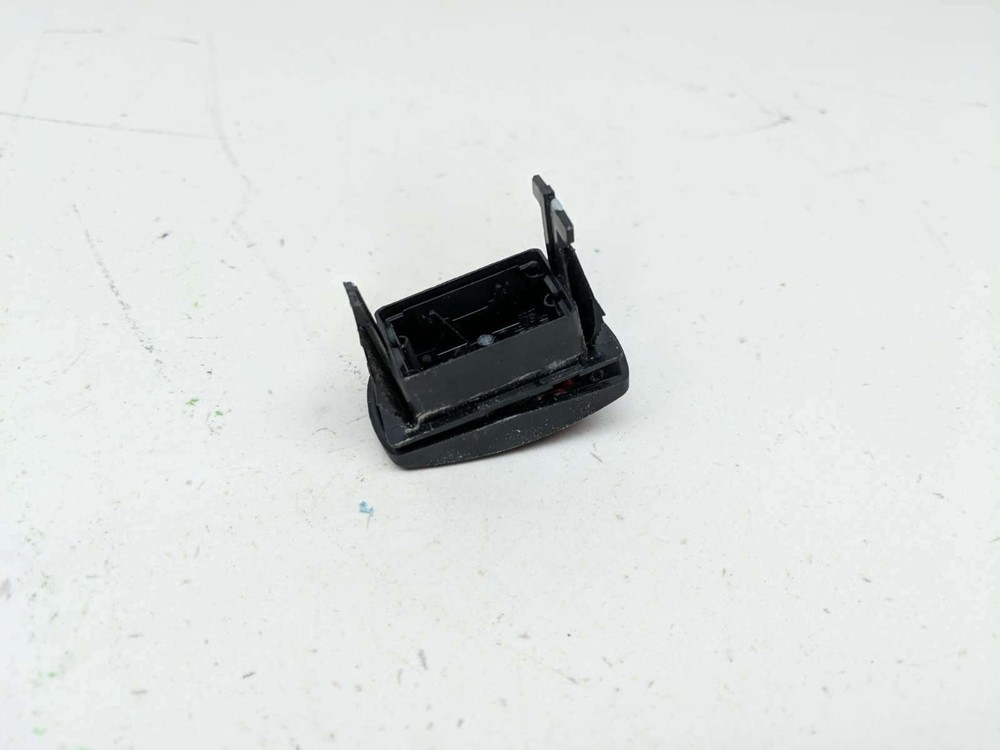 21 Tracker EV iS Switch Control Button A