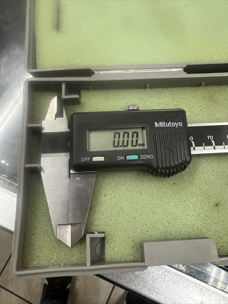 Mitutoyo CD-15B Digimatic Caliper - Japan