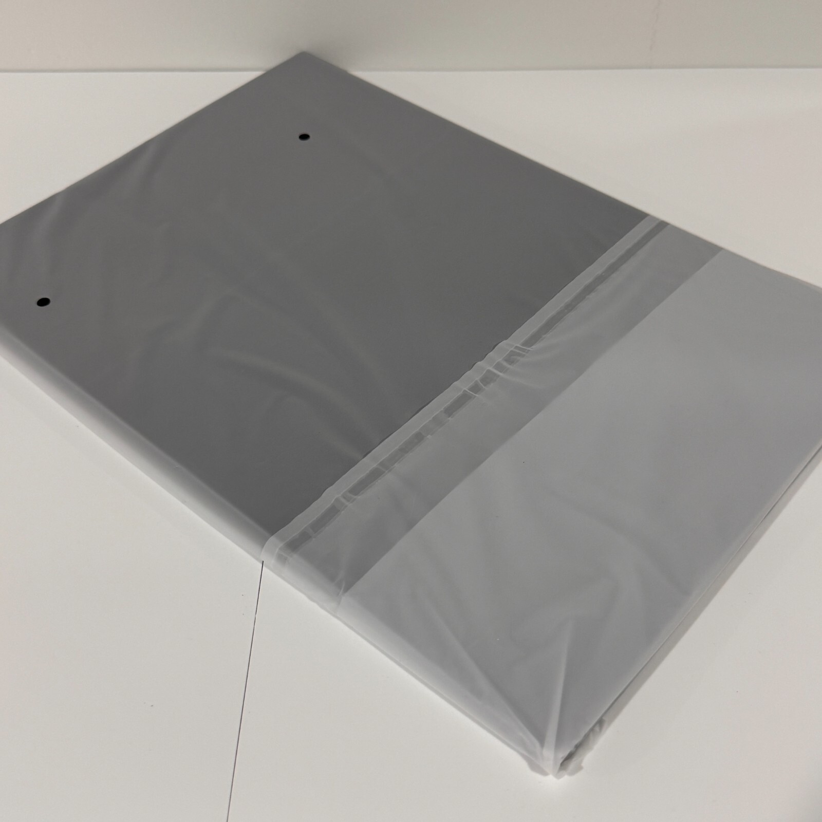 OLED Portable Monitor 16” 3K 120Hz 0.1ms, 500 Nits, 100% DCI-P3, Ultra-Slim