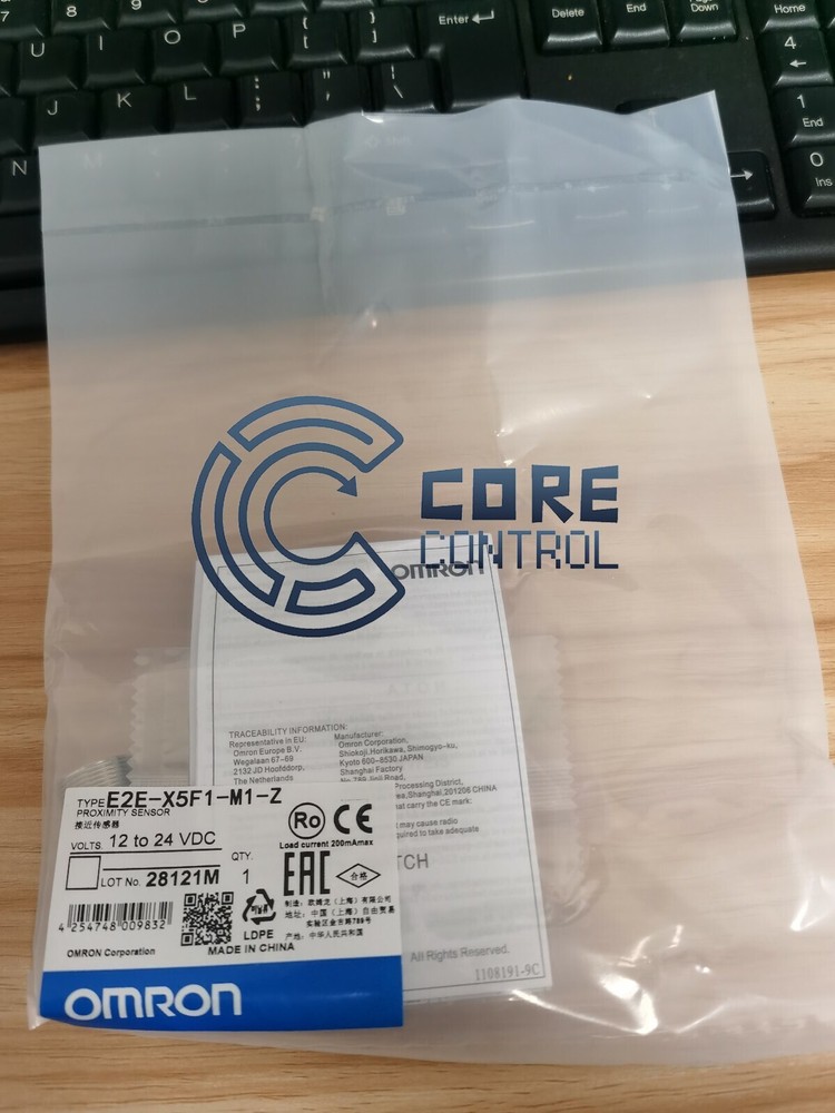 New 1Pcs  Omron E2E-X5F1-M1-Z Proximity Switch