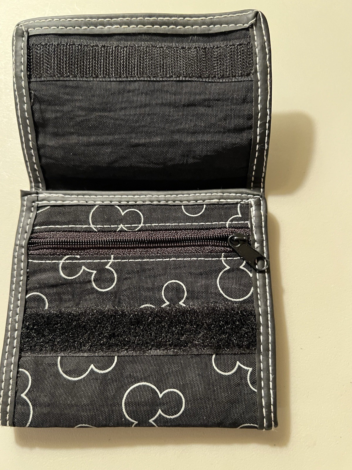 Walt Disney World - Black Tri-Fold Wallet / Condition: Brand New