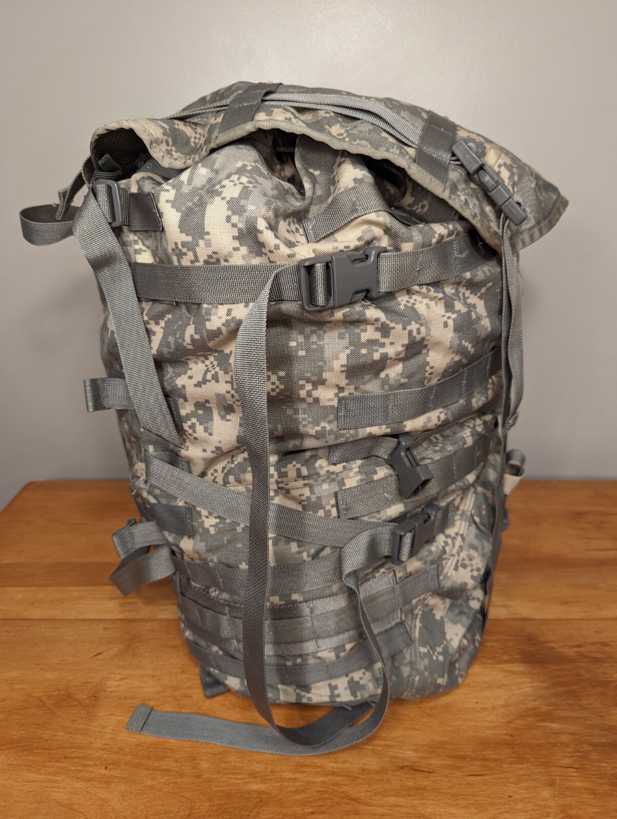 2 US Military Surplus Rucksacks USGI Large Field Pack MOLLE II ACU Modular GC