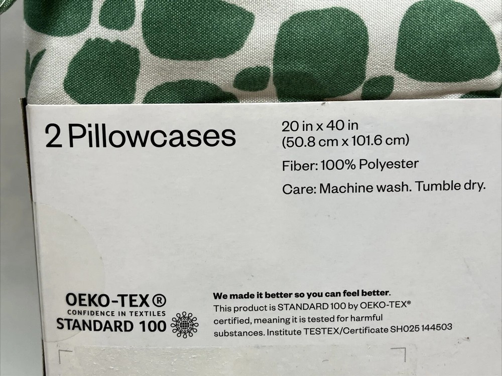 Okeo-Tex Room Essentials 2 King Microfiber Pillowcases Wrinkle Resistant BN