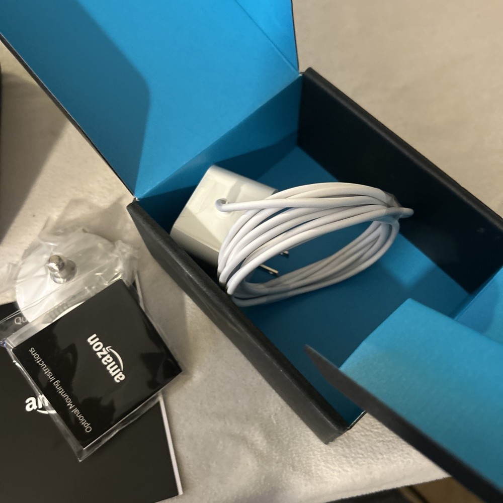 Amazon Echo Look Smart Assistant With Alexa Model #PL67WR With Quick Guide