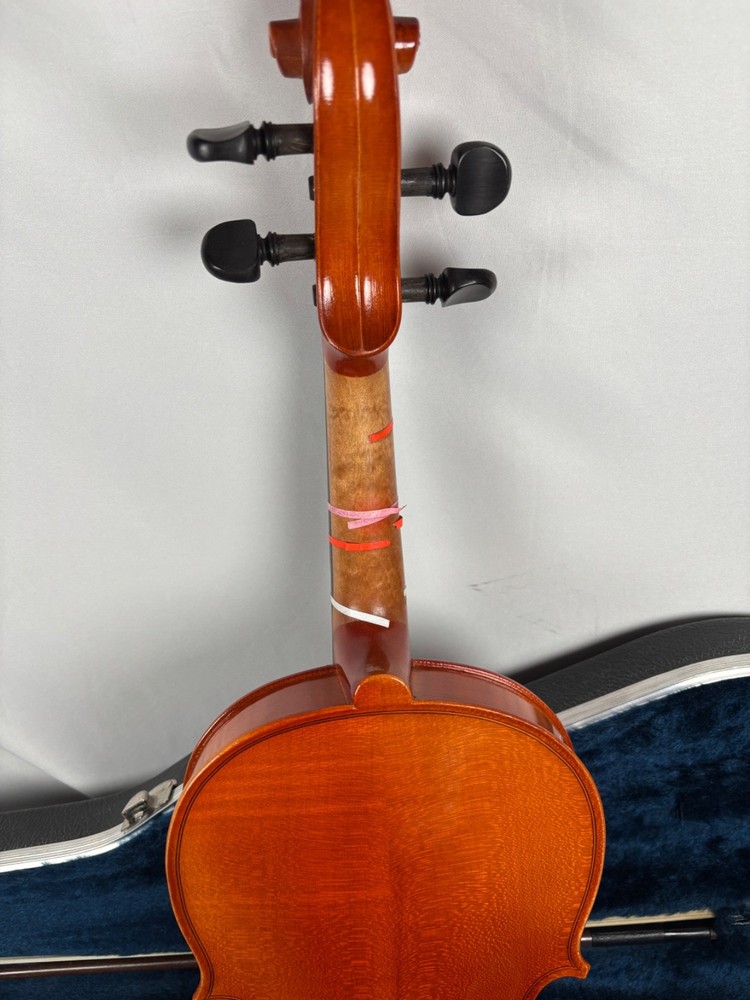 Full sized Violin