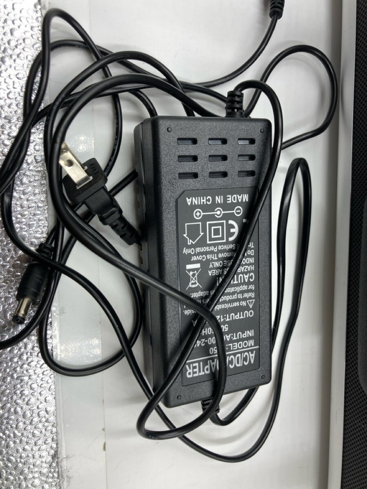 EDKKIE DIGITAL MICROSCOPE WITH CASE AND EXTRAS (EL1102641)