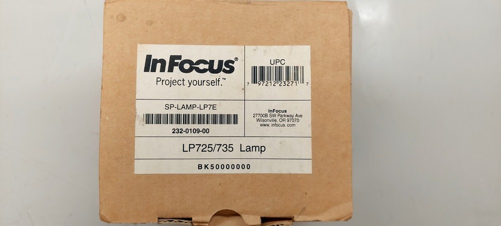InFocus LP725/735 Projector Replacement Lamp SP-LAMP-LP7E