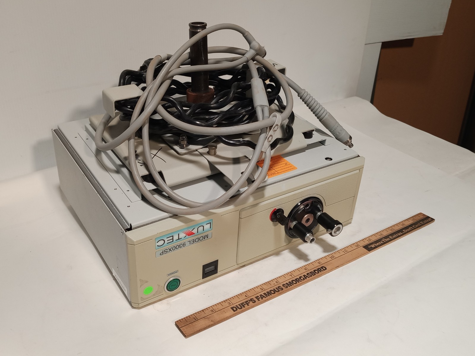 Luxtec 9300XSP 300W Xenon Light Source, turret ACMI/Storz/Wolf/Olympus tested