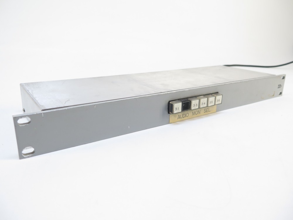 DataTek D4322A-6 Audio Switcher