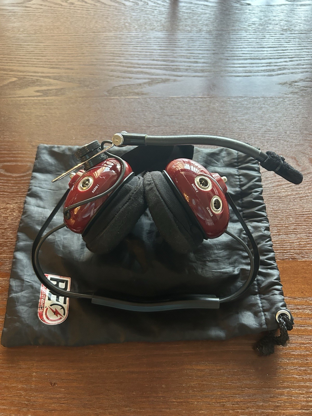 Racing Electronics Headset - 2 Talk, 1 Scanner Port Behind The Head Platinum