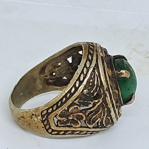 green old stone fortune whealthy ring amulet
