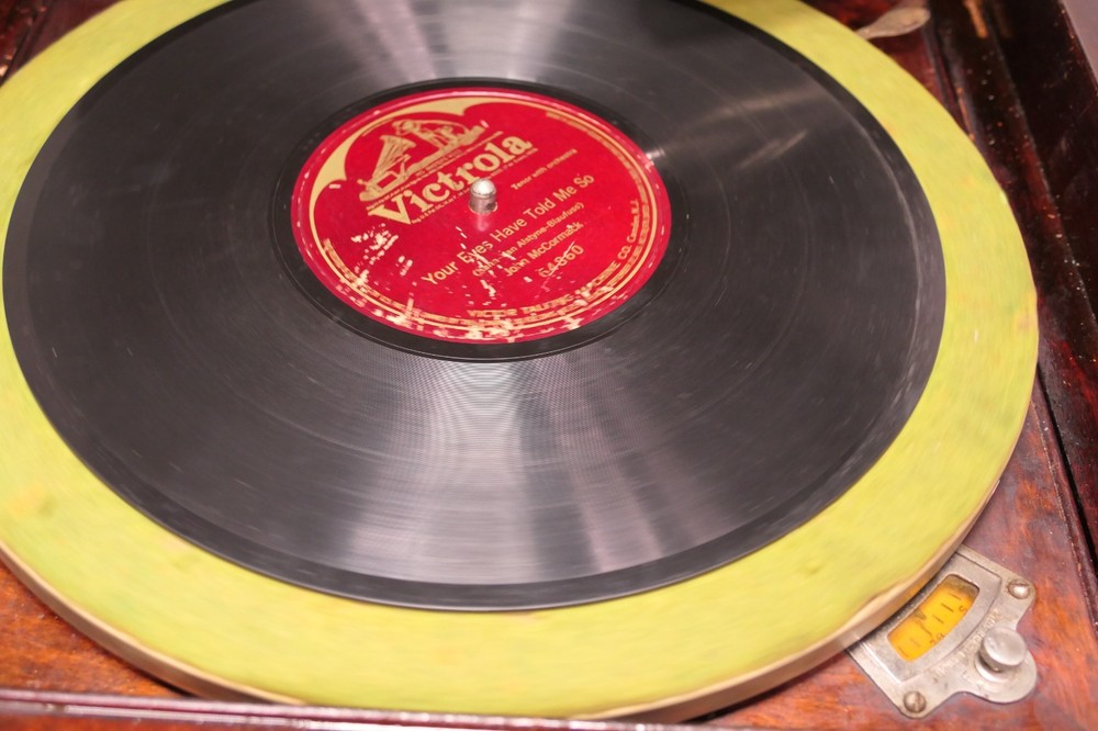 Victrola Victor Talking Machine VV-IX. Working.