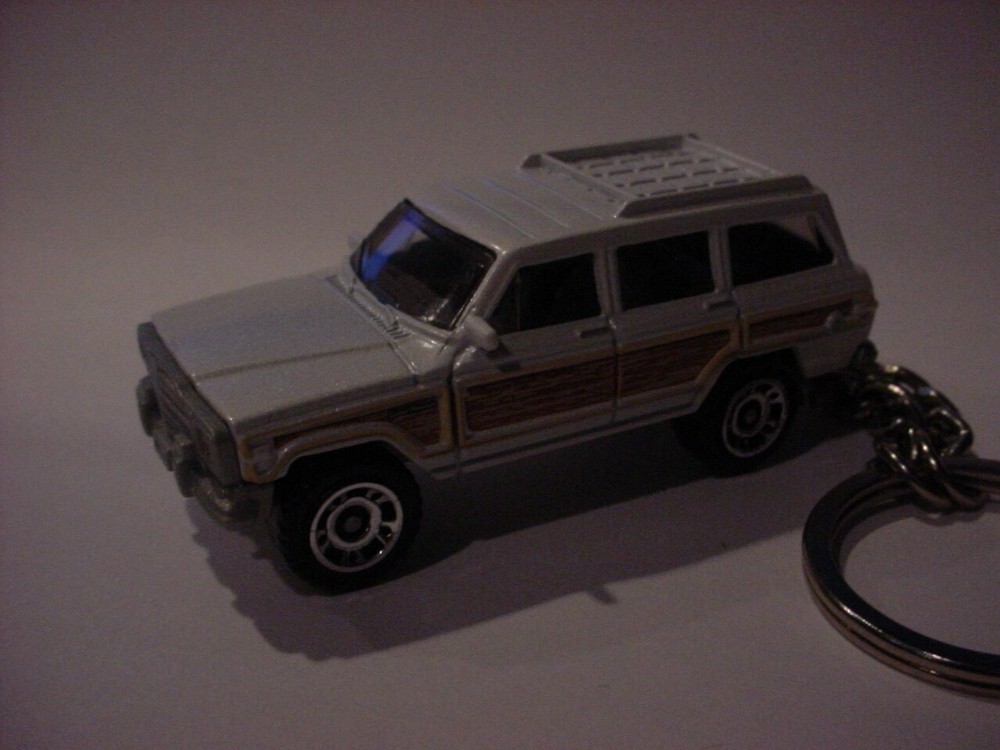 COMPATIBLE WITH JEEP WAGONEER CUSTOM KEYCHAIN keyring key matchbox