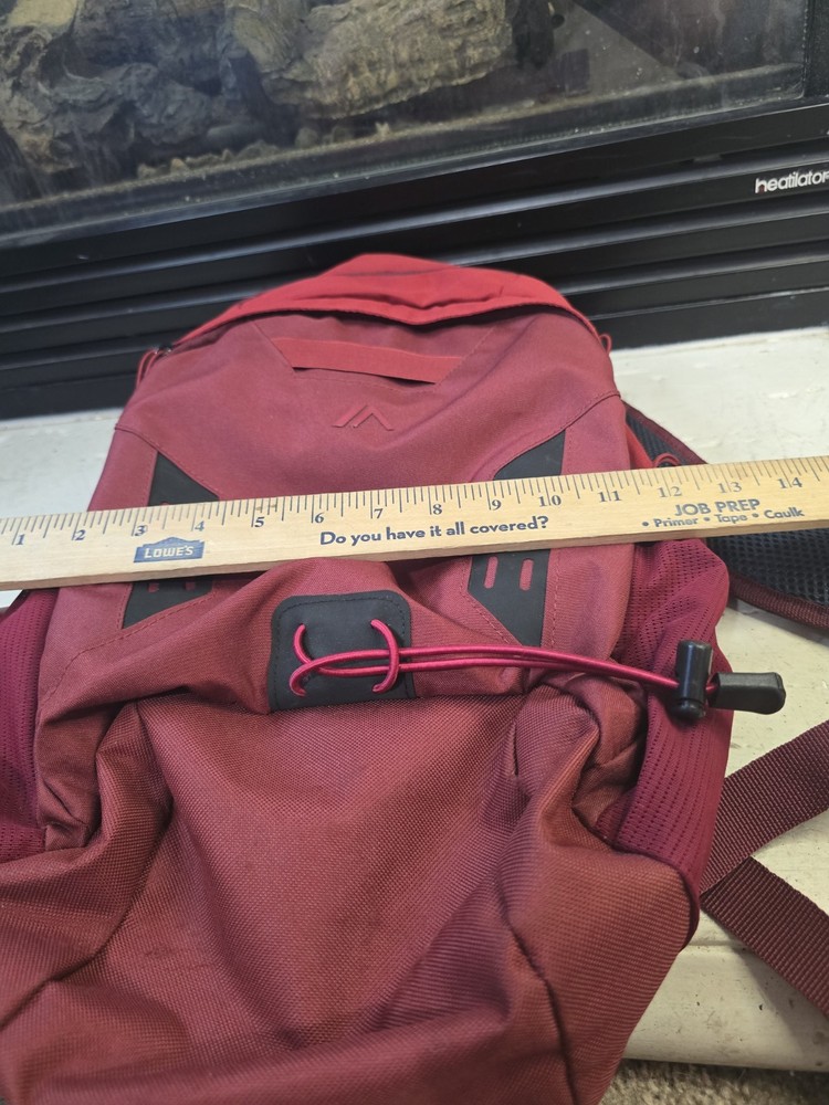 Quest Adrift 2l Hrdration Backpack Red Used