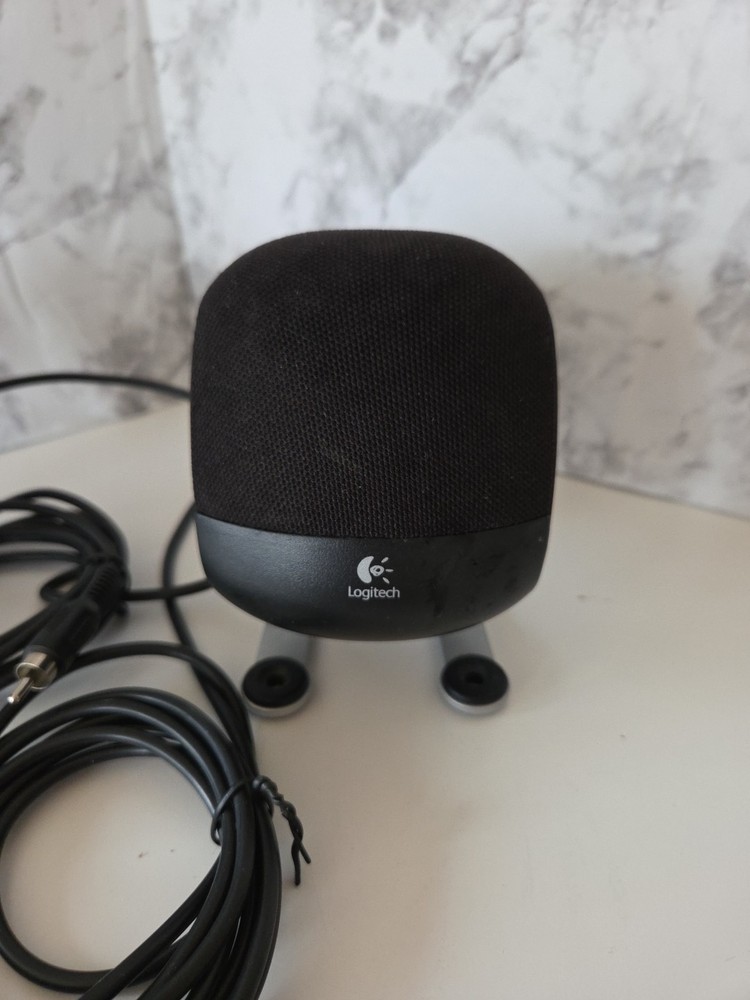 2 Excellent Logitech Z-640 Computer Satellite Speakers, Tested & Fully Function
