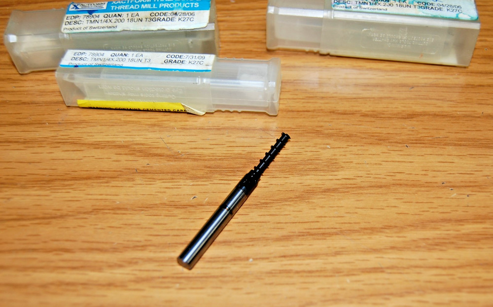THREAD MILL 1/4" x .200 18UN STRAIGHT FL SOLID CARBIDE XACTFORM# 78904