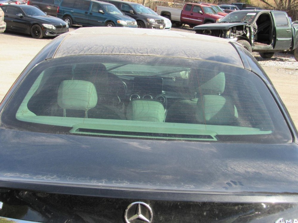 C220 2015 Glove Box 1032253