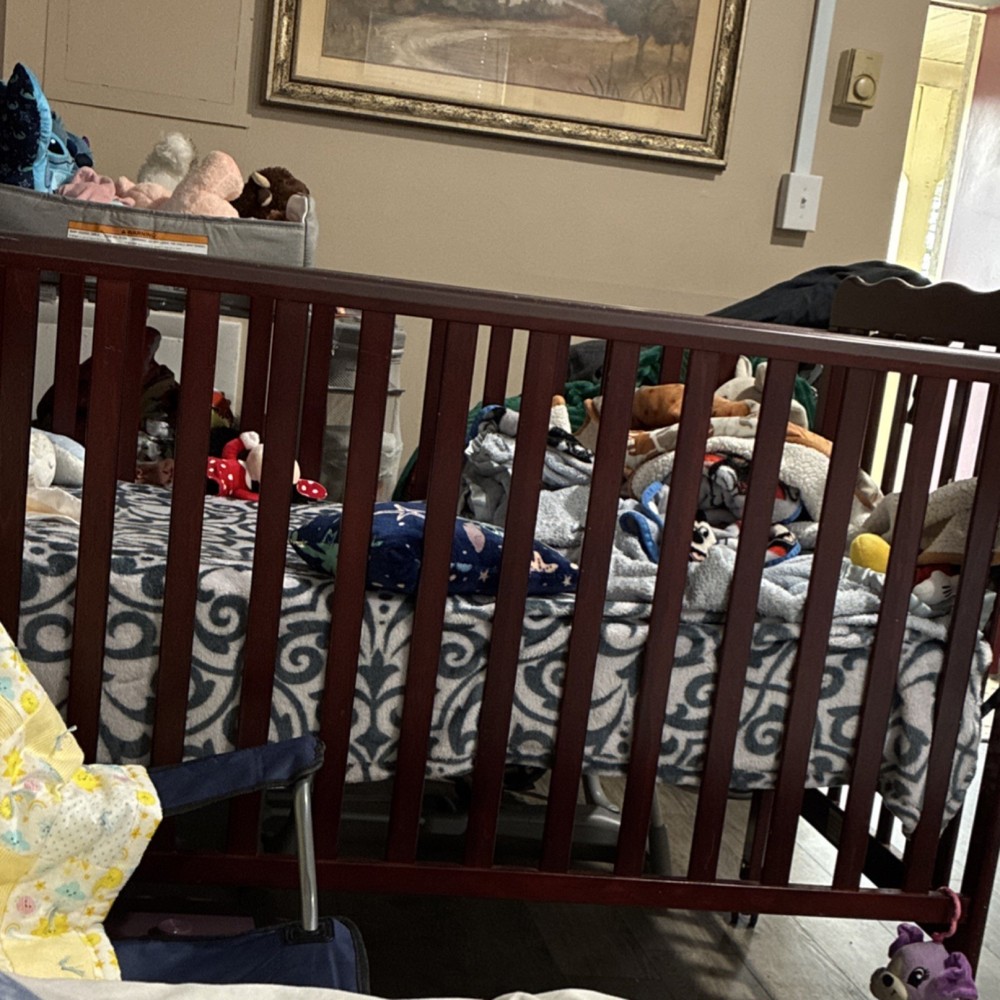 Gray White Crib Bedding Set with Patterned Blanket and Fitted Sheet