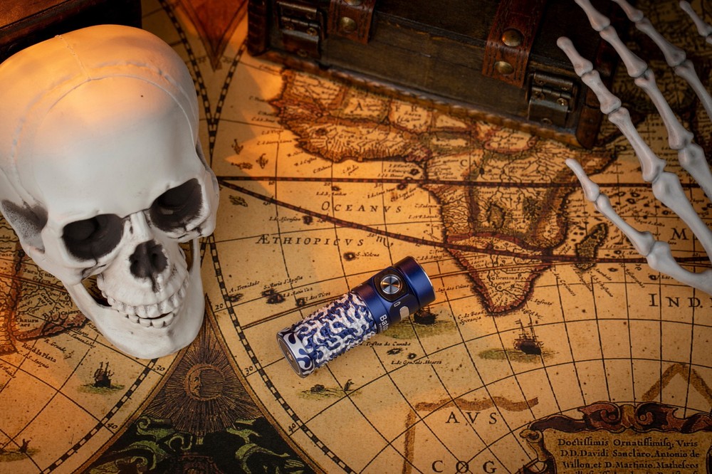 Olight Baton 4 Blue Phantom Waterproof Rechargeable Flashlight 1300 Lumens