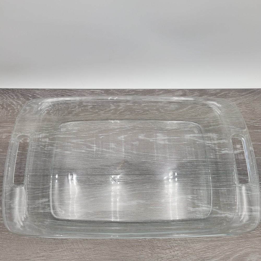 pyrex Baking Dish 9x13 C233 15 17