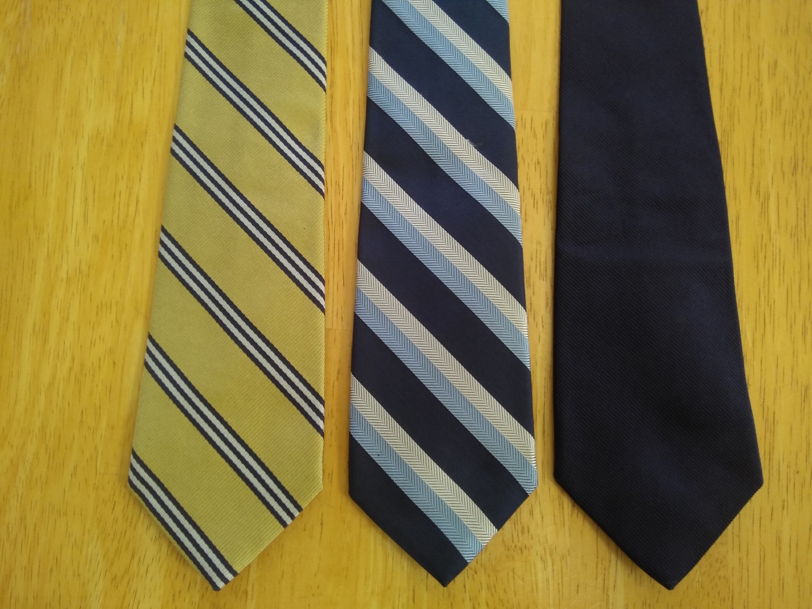 NWOT Brooks Brothers Boys Silk Trad Ivy Tie