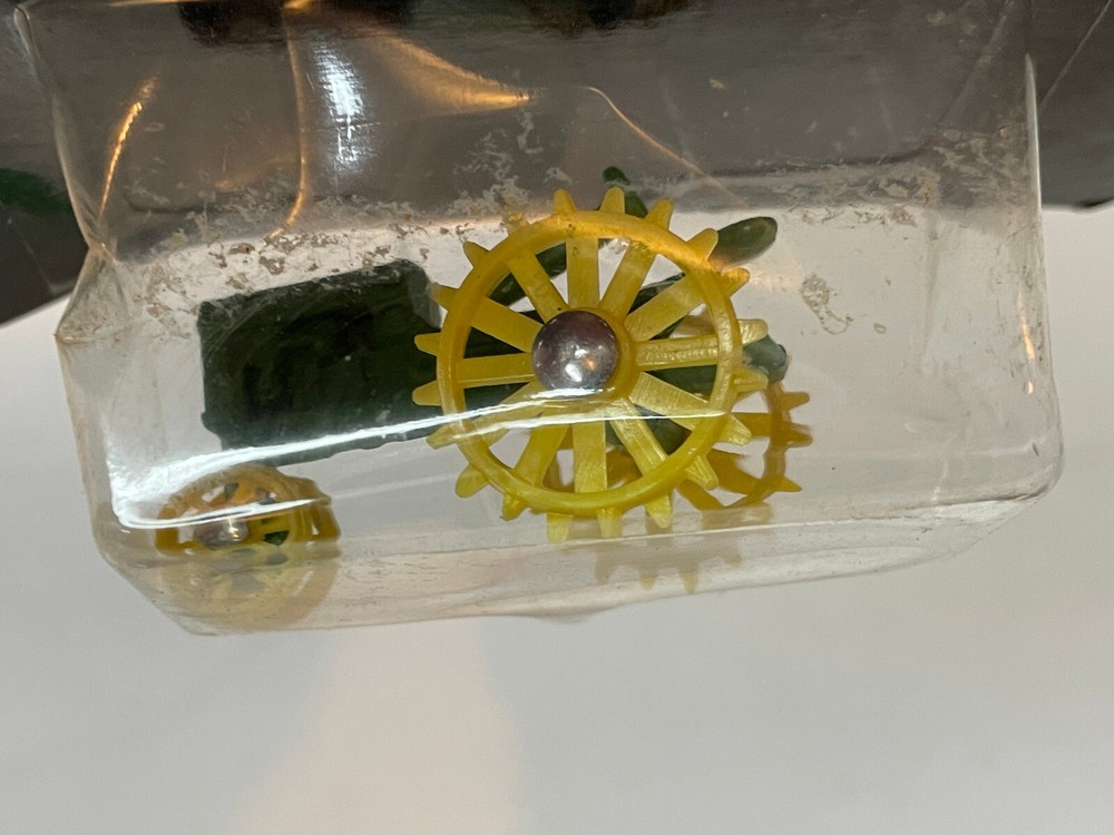 Scale Models John Deere 1:64 Model A? Tractor NIP