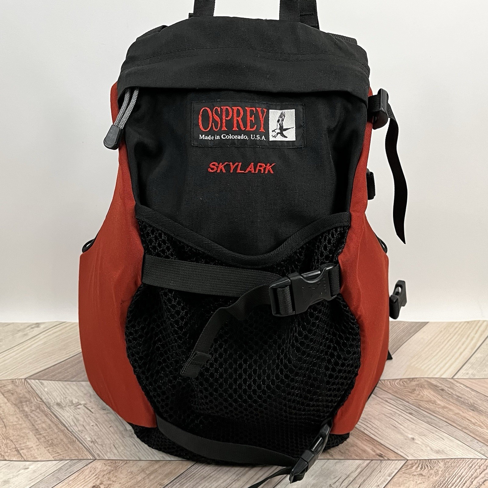 Osprey Skylark Backpack Colorado USA Orange Black Waist & Shoulder Strap Large