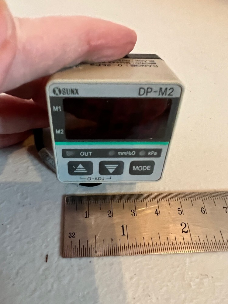 SUNX DP-M2 Digital Pressure Switch Controller Panel Mount 0-2kPa 12-24VDC Japan
