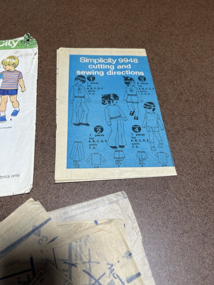Simplicity 9948 Pattern Child Top Pants Shorts Size 2